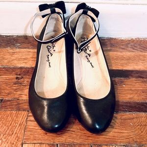 Alice + Olivia Black Ballet Flats with Bows